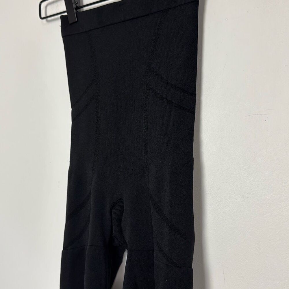 Spanx Black Slim Cognito High Waist Mid Thigh Shorts S - Picture 3 of 6